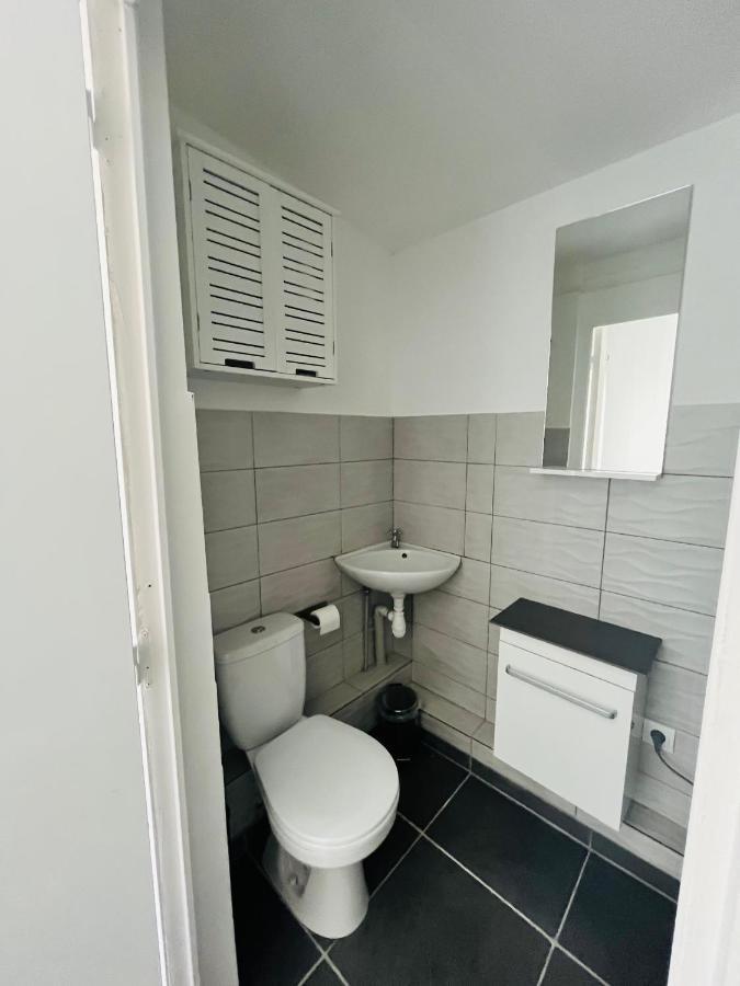 Studio Dans Residence Taradeau Екстериор снимка